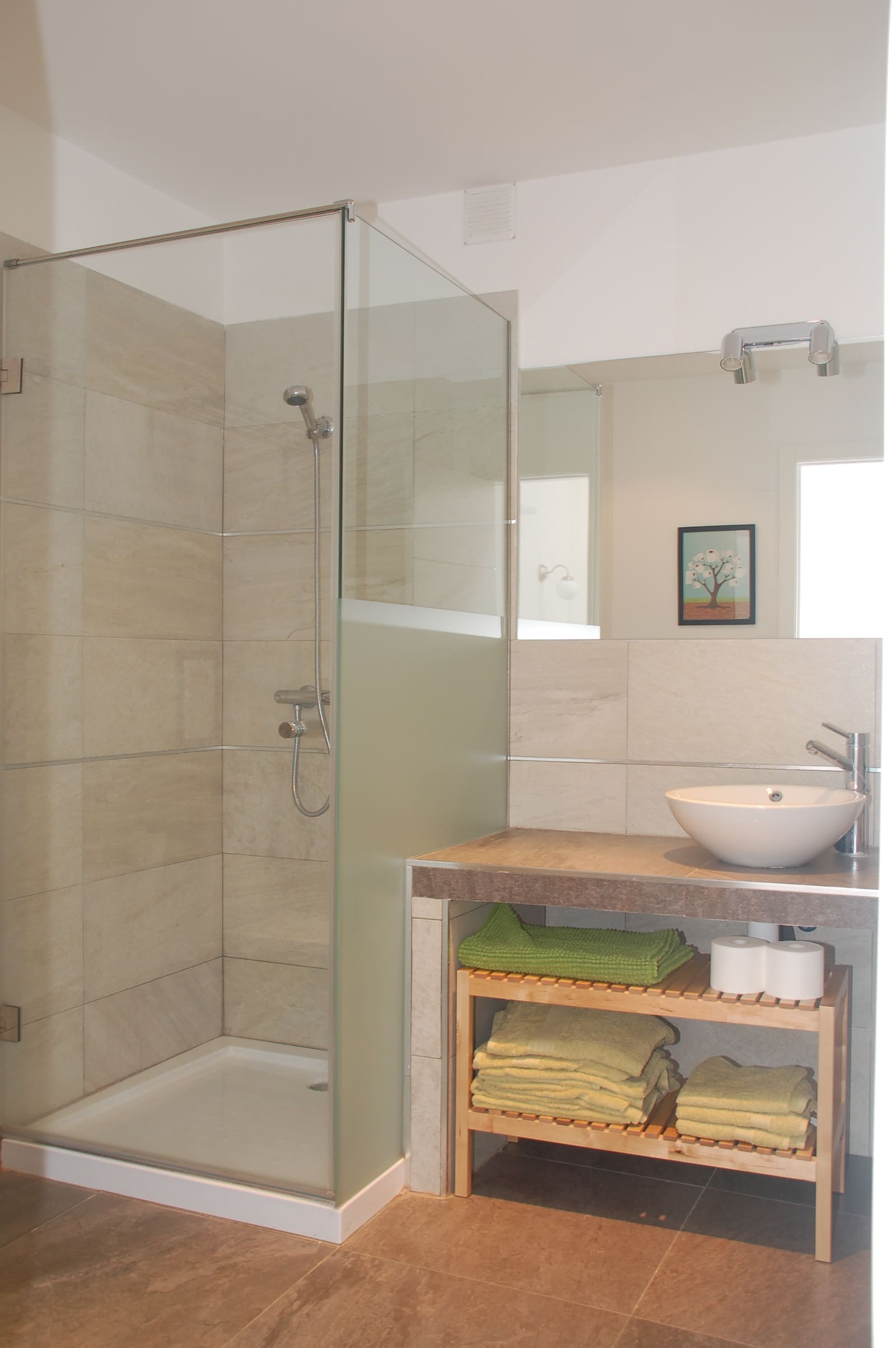 Bathrooms — Casa Los Tres Nogales country house (Castroserna de Arriba, Segovia)